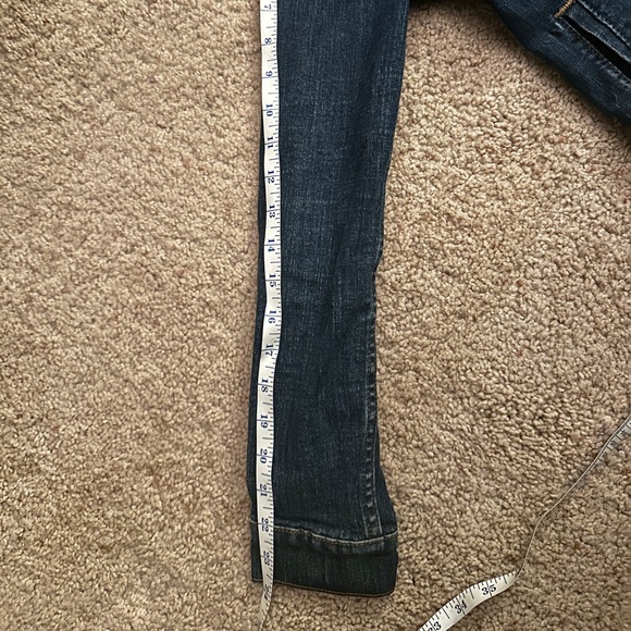 Levi’s Denim Jean Jacket - Picture 8 of 8